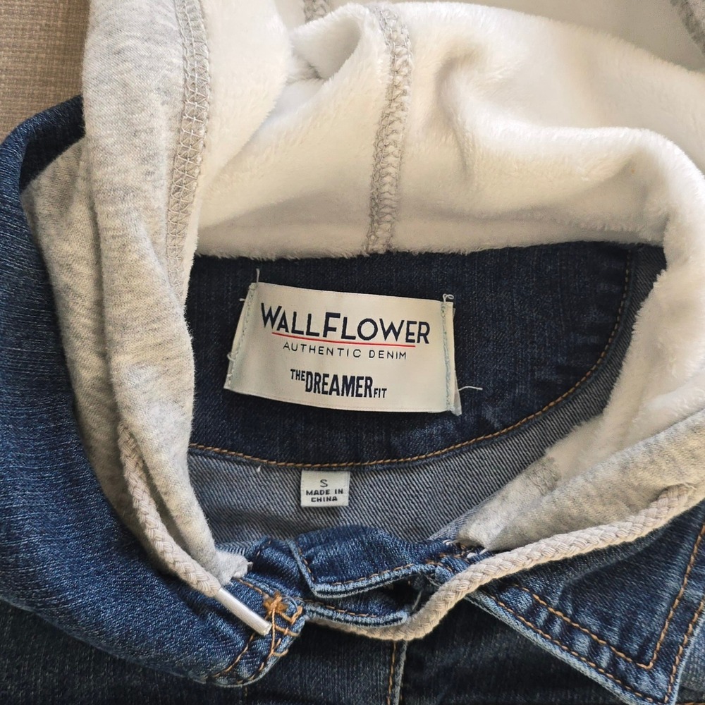 WallFlower Dreamer Fit Denim Jacket Hooded Grey Jersey Sleeves Blue Tessa Small